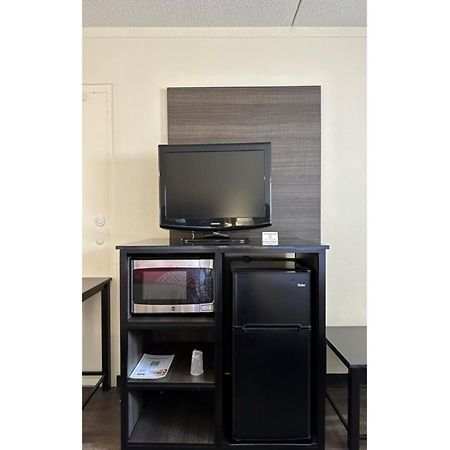 Oyo Hotel San Antonio Lackland Afb Seaworld Hwy 90 W المظهر الخارجي الصورة