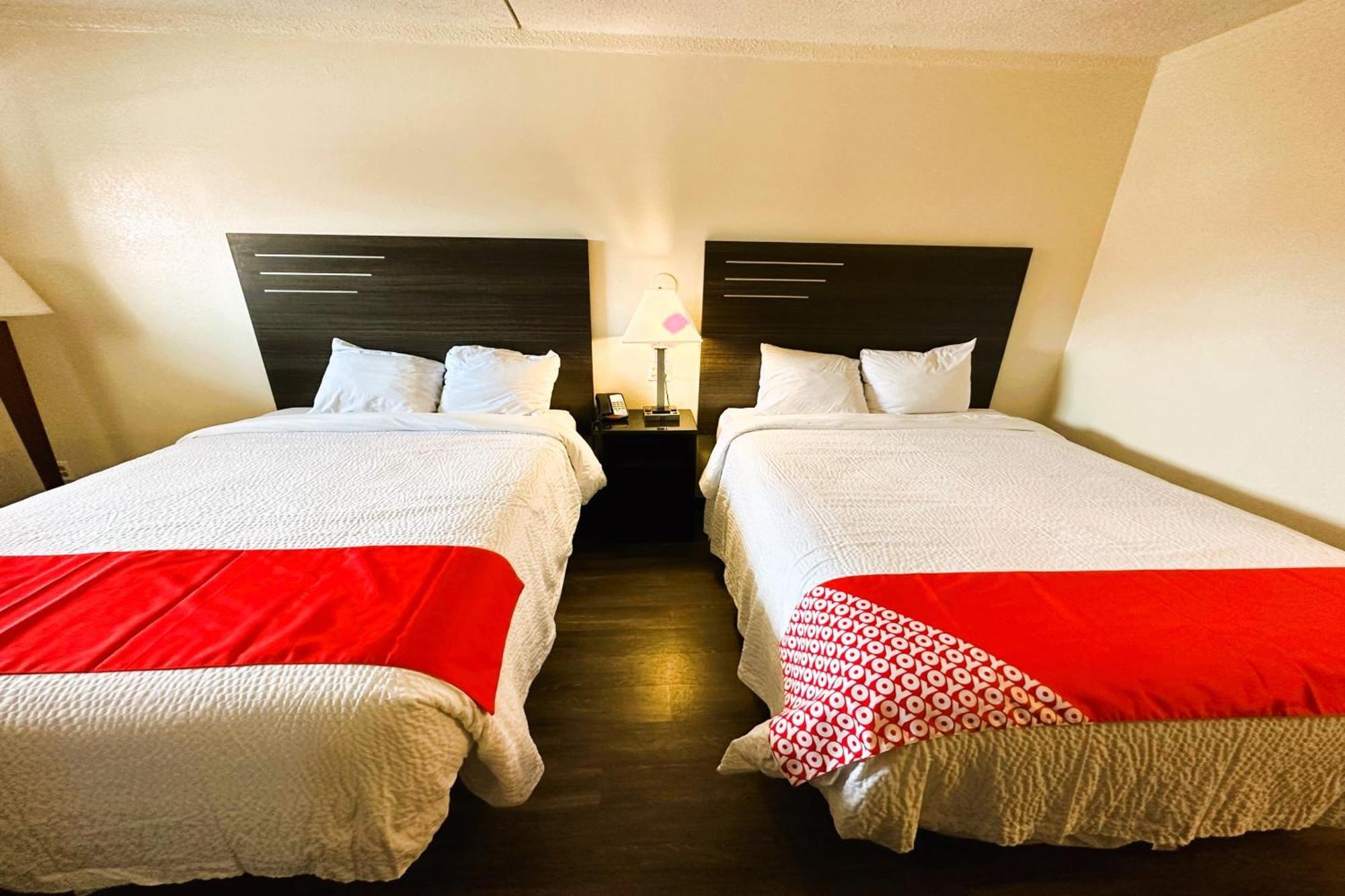 Oyo Hotel San Antonio Lackland Afb Seaworld Hwy 90 W المظهر الخارجي الصورة