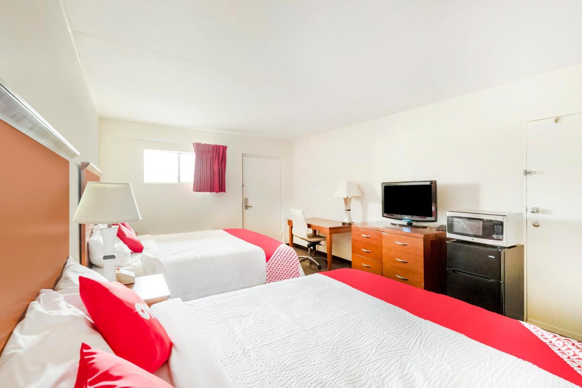 Oyo Hotel San Antonio Lackland Afb Seaworld Hwy 90 W المظهر الخارجي الصورة
