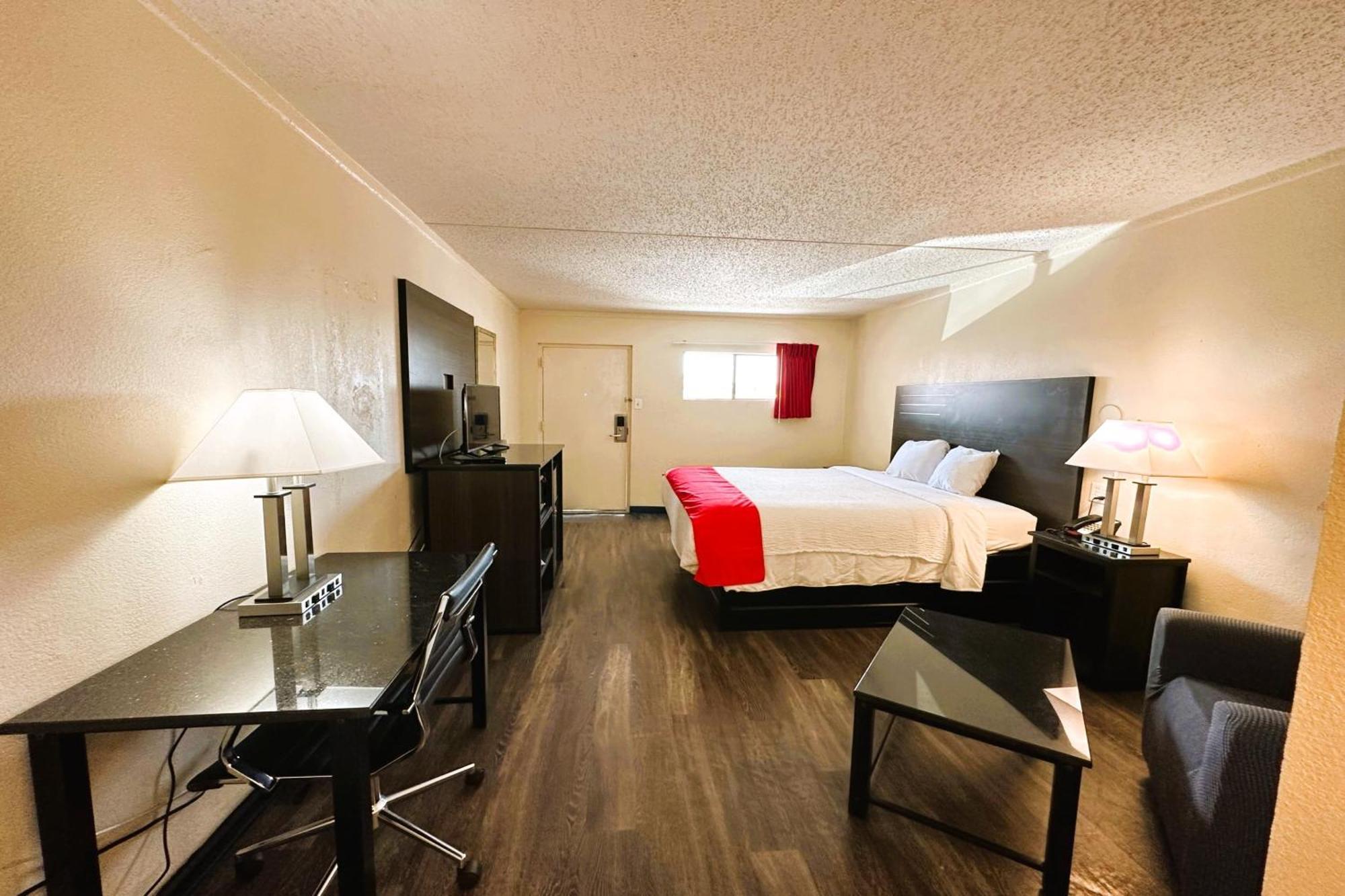 Oyo Hotel San Antonio Lackland Afb Seaworld Hwy 90 W المظهر الخارجي الصورة