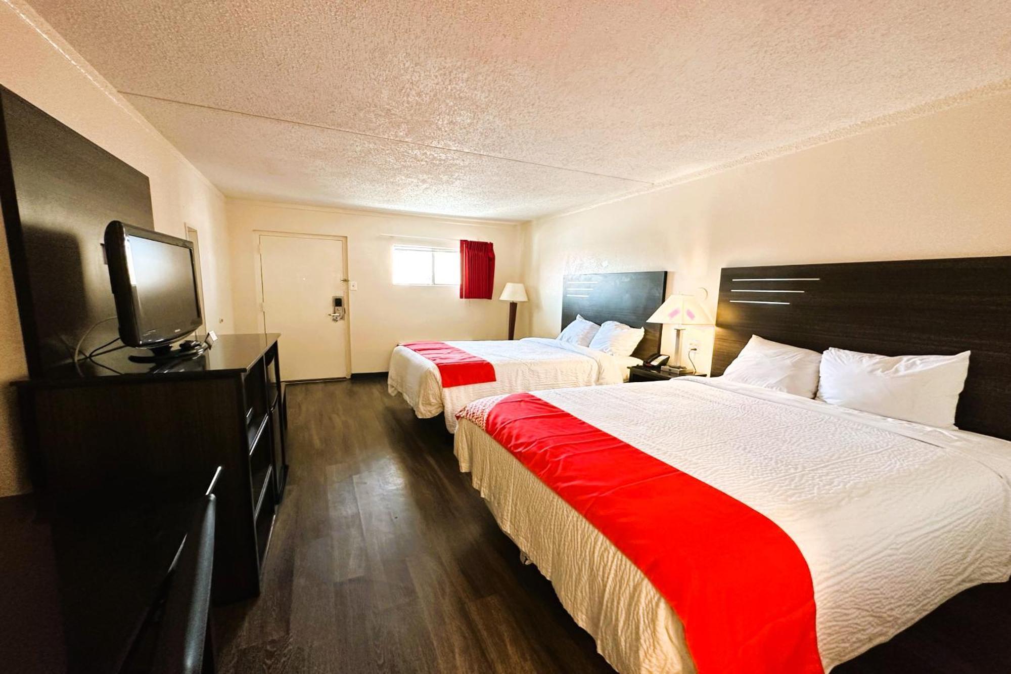 Oyo Hotel San Antonio Lackland Afb Seaworld Hwy 90 W المظهر الخارجي الصورة