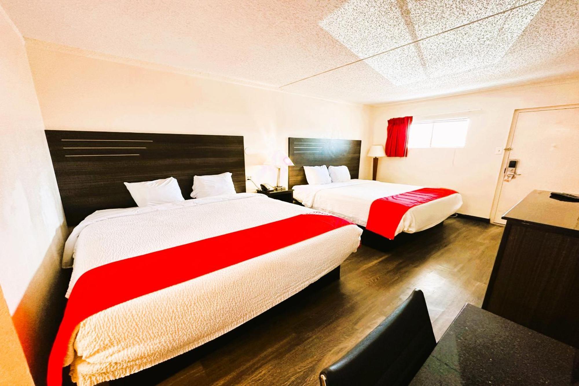 Oyo Hotel San Antonio Lackland Afb Seaworld Hwy 90 W المظهر الخارجي الصورة
