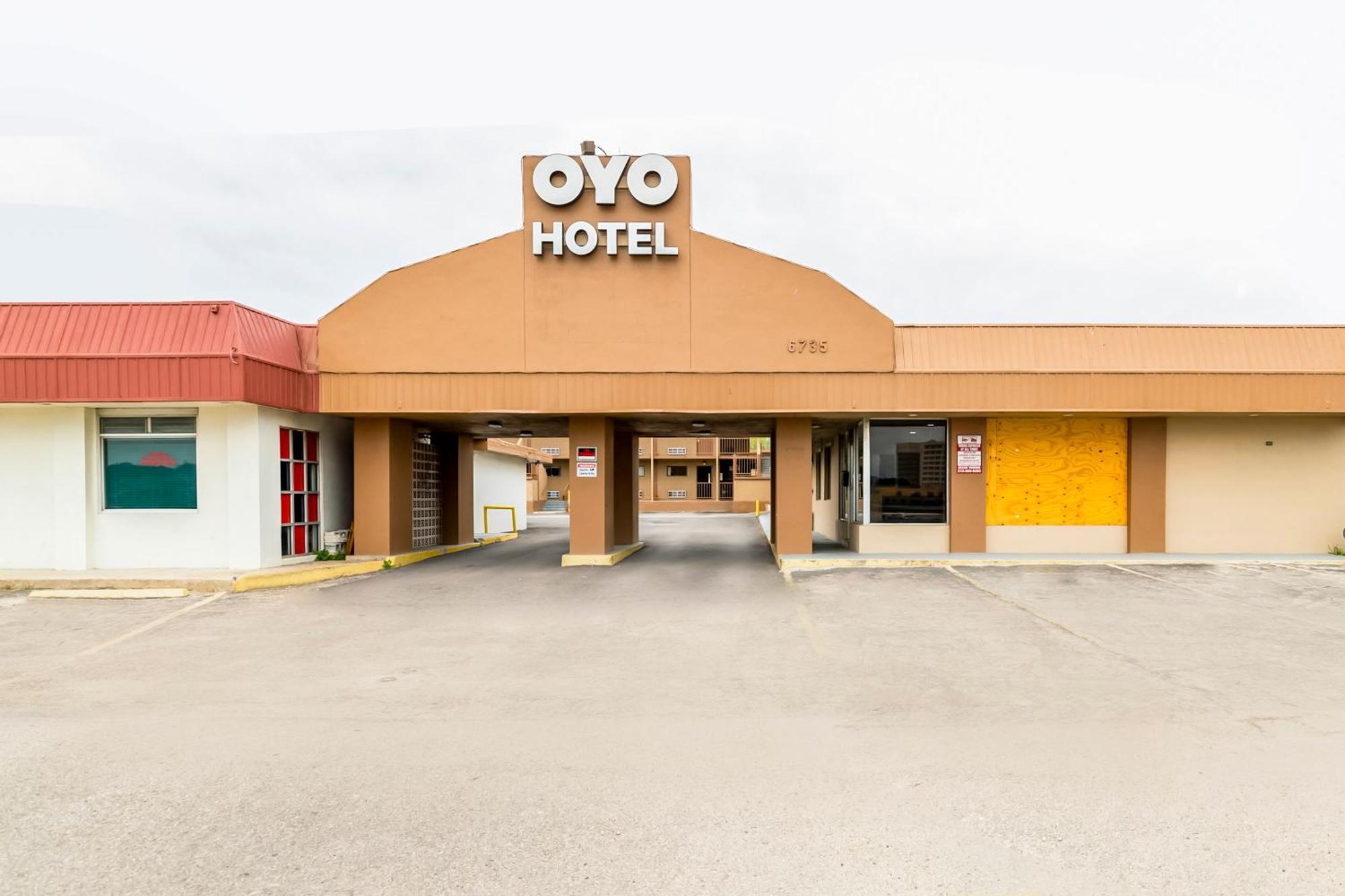 Oyo Hotel San Antonio Lackland Afb Seaworld Hwy 90 W المظهر الخارجي الصورة