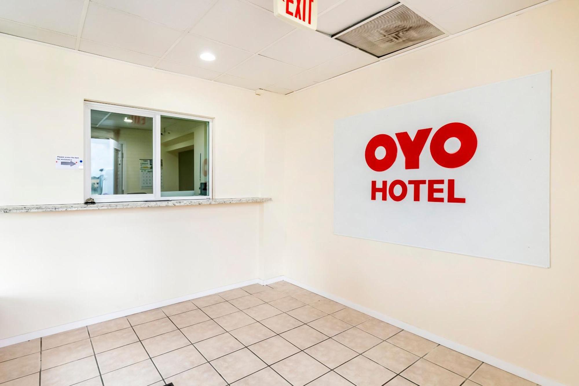 Oyo Hotel San Antonio Lackland Afb Seaworld Hwy 90 W المظهر الخارجي الصورة