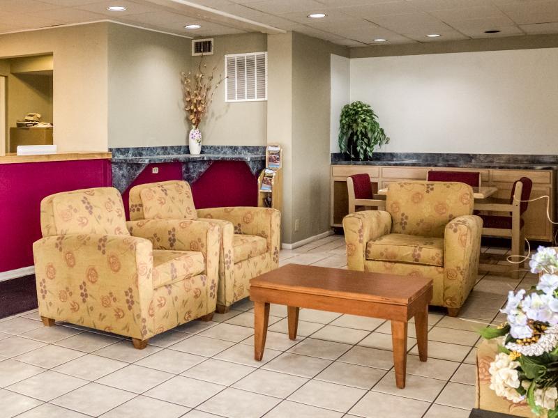 Oyo Hotel San Antonio Lackland Afb Seaworld Hwy 90 W المظهر الخارجي الصورة
